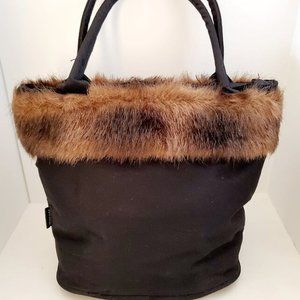 Murval Tote with Faux Fur Trim.